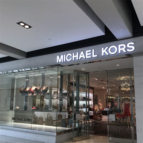 michael kors rideau center ottawa|Michael Kors Store .